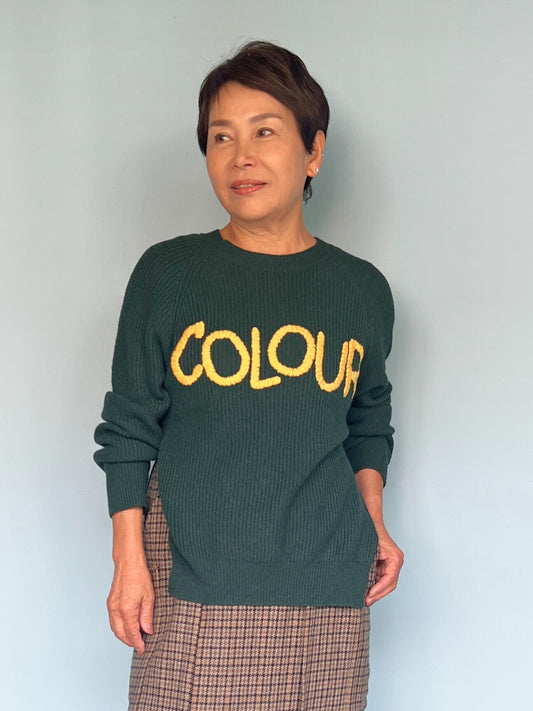 ロゴ入りニット